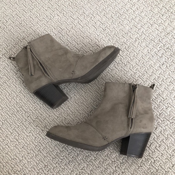 Light Gray Ankle Boots - Picture 4 of 7